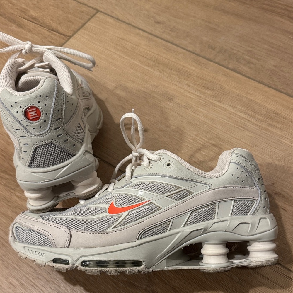 Nike Shox